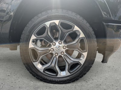 2020 RAM 1500 Limited Crew Cab 4x4 5'7" Box