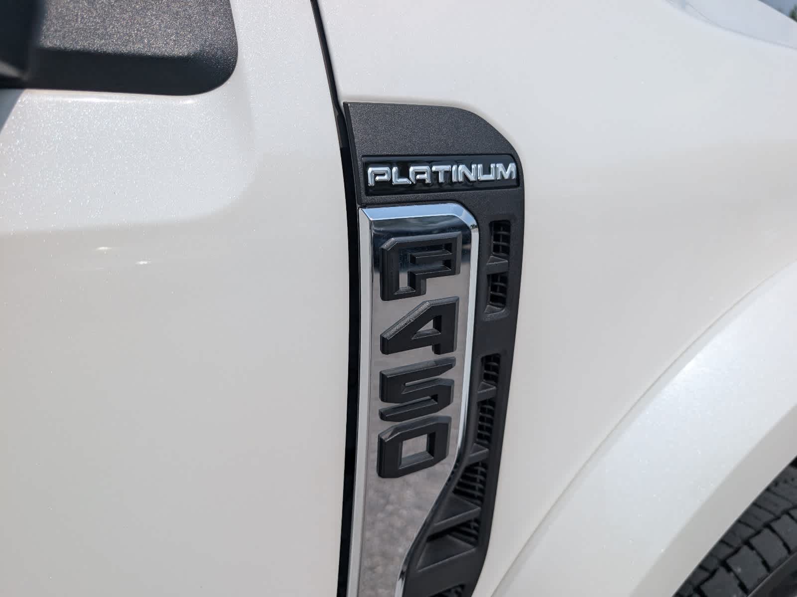 2025 Ford F-450 Platinum