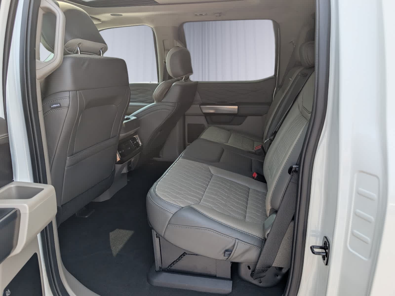 2025 Ford F-450 Platinum