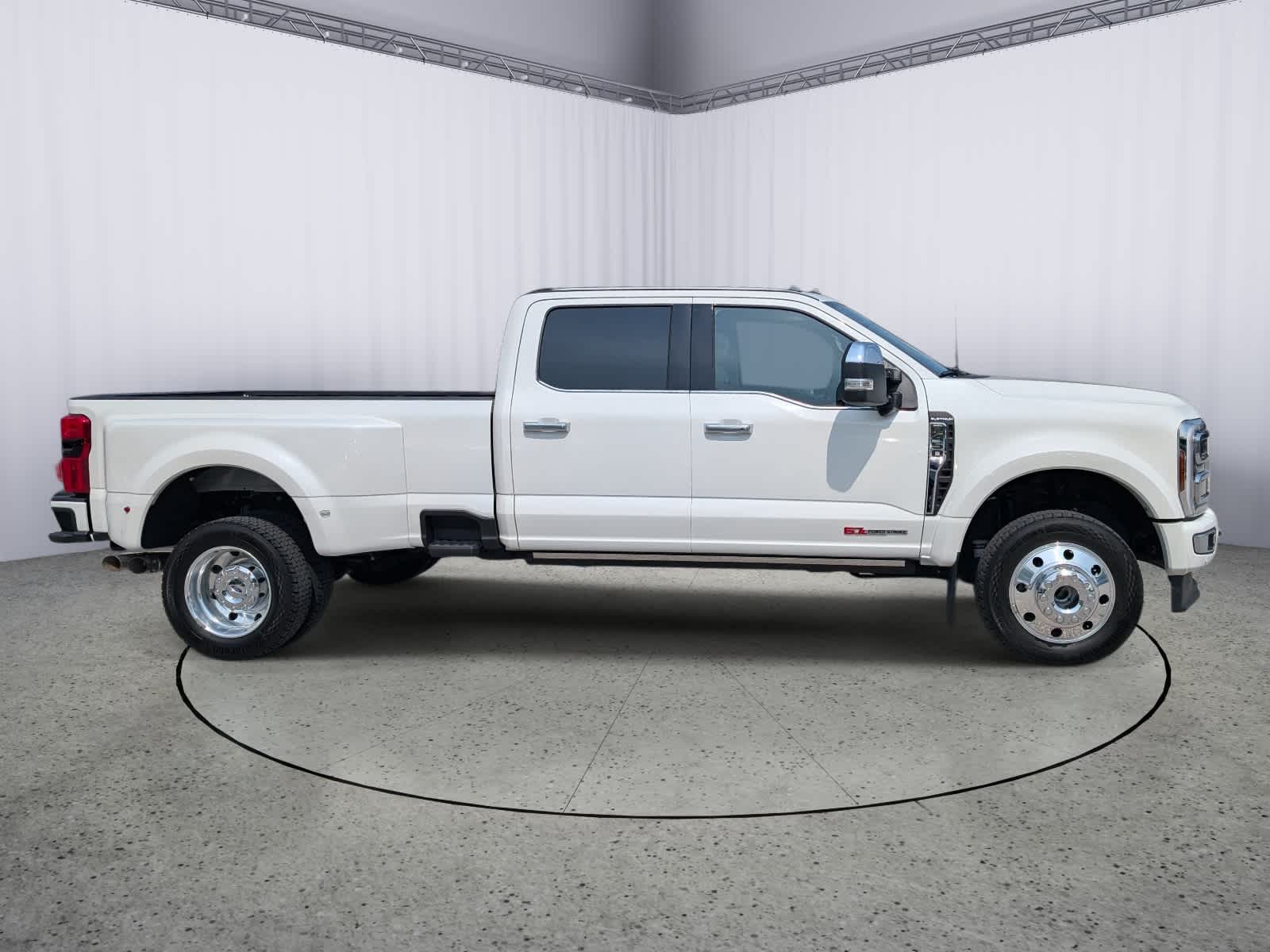 2025 Ford F-450 Platinum