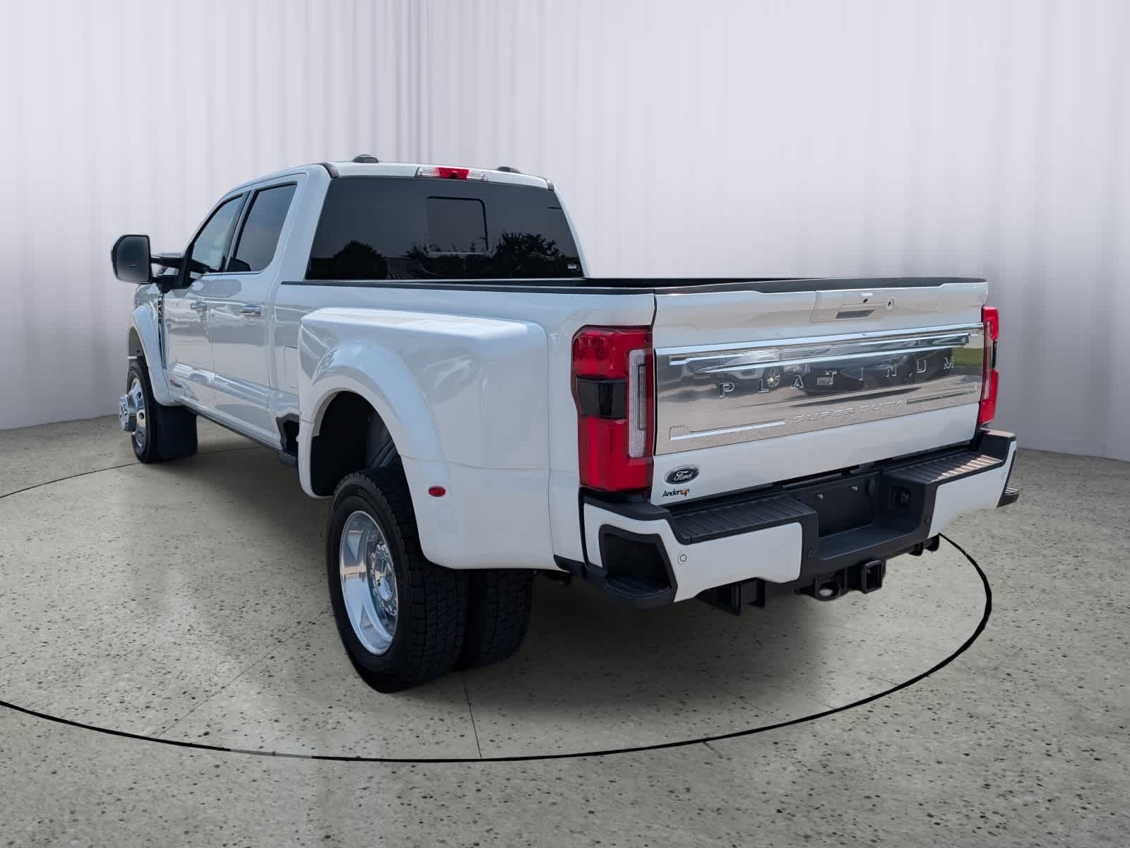 2025 Ford F-450 Platinum