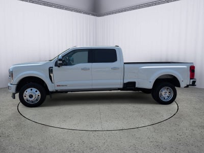2025 Ford F-450 Platinum
