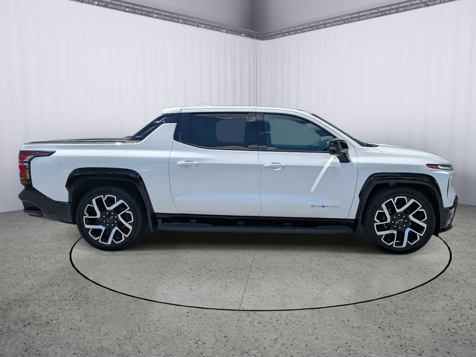 2025 Chevrolet Silverado EV RST - Max Range