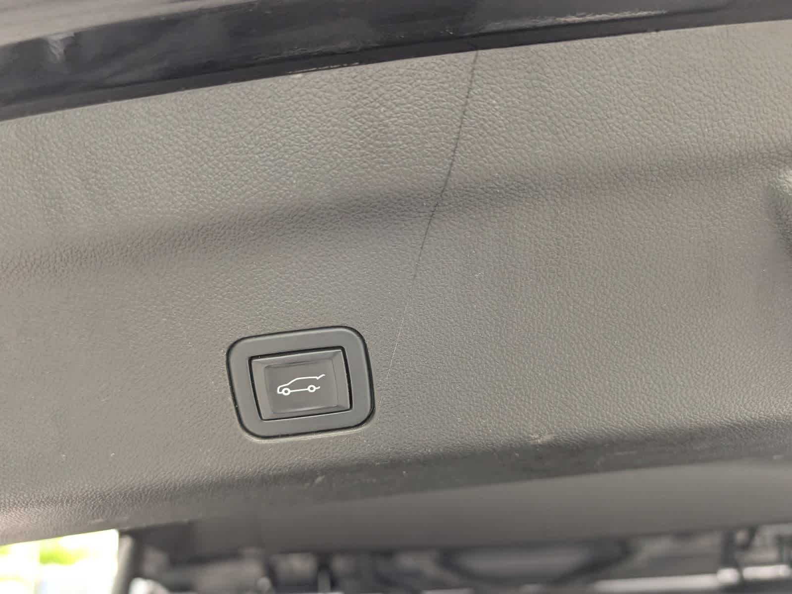 2022 GMC Yukon AT4