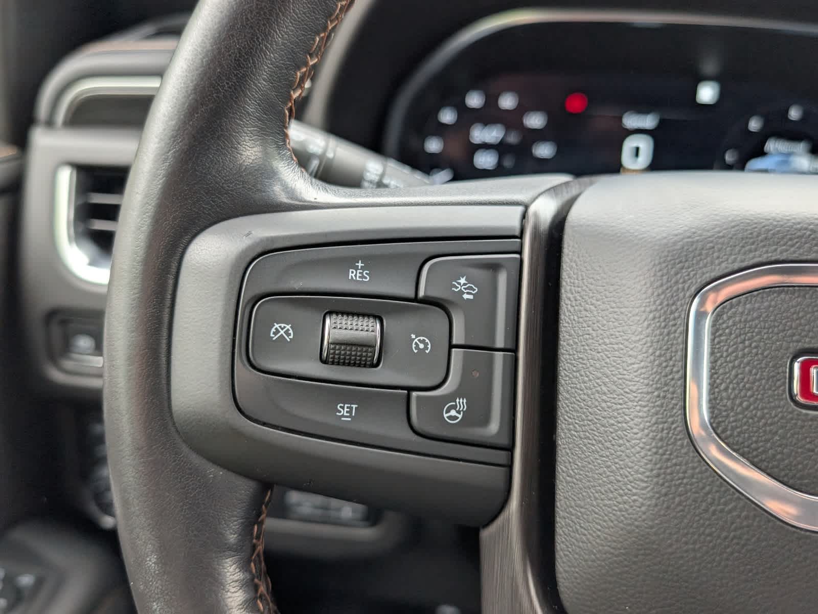 2022 GMC Yukon AT4