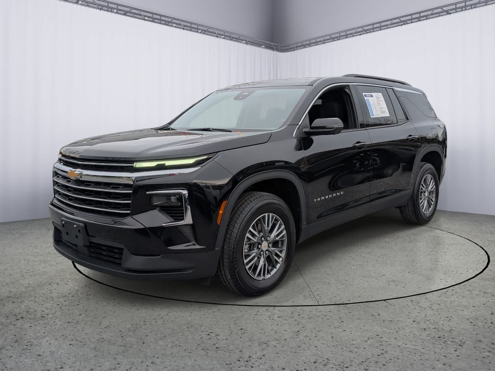 2024 Chevrolet Traverse LT