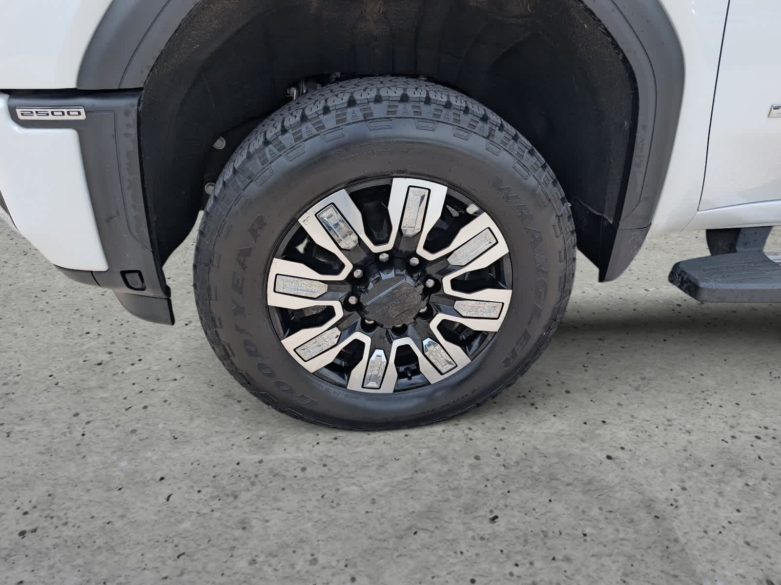 2025 GMC Sierra 2500 HD Denali