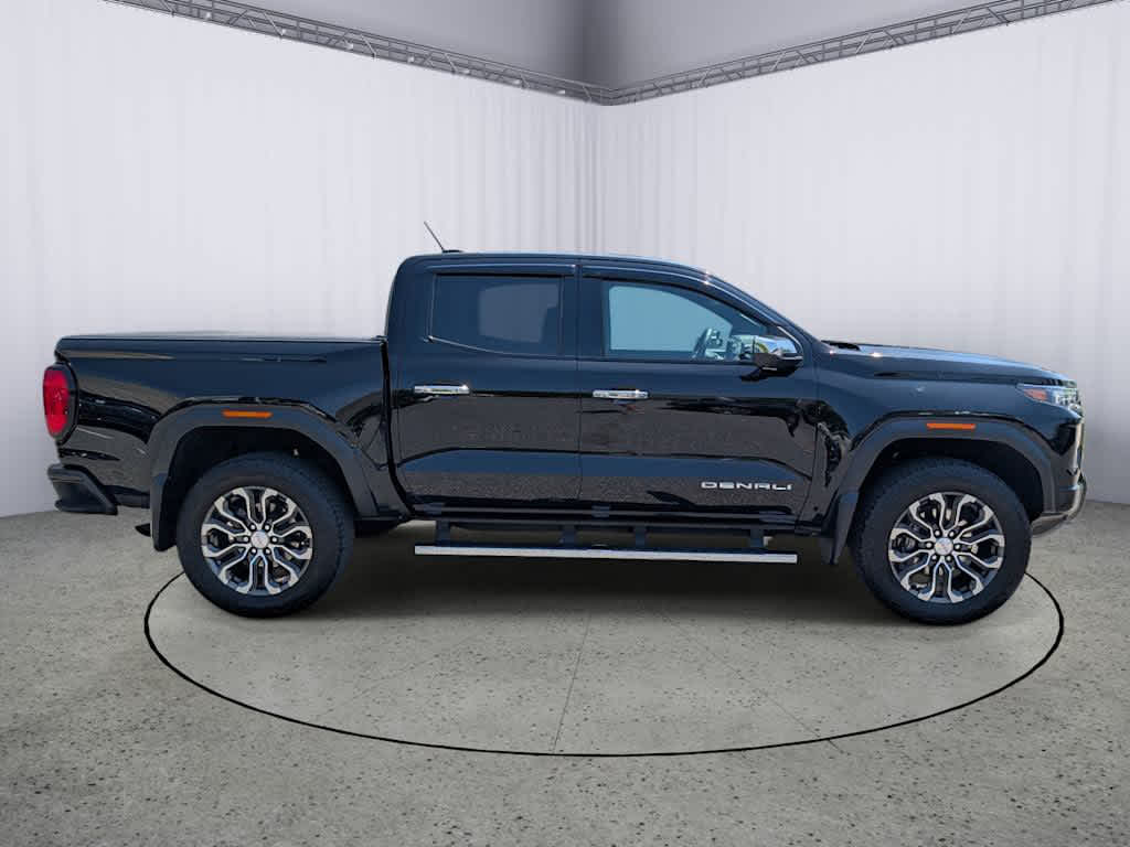 2025 GMC Canyon Denali