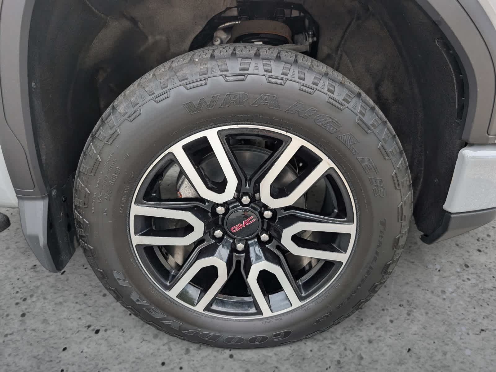 2024 GMC Sierra 1500 AT4