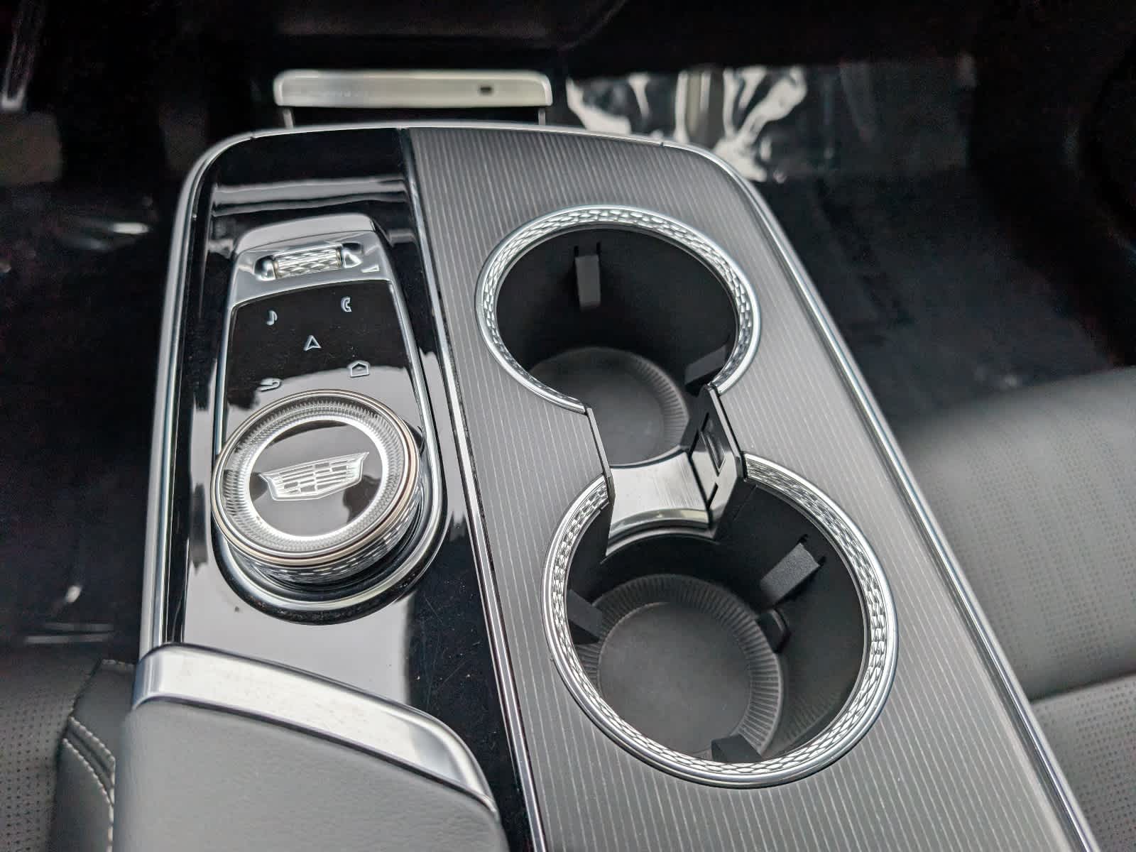 2024 Cadillac LYRIQ Sport 1