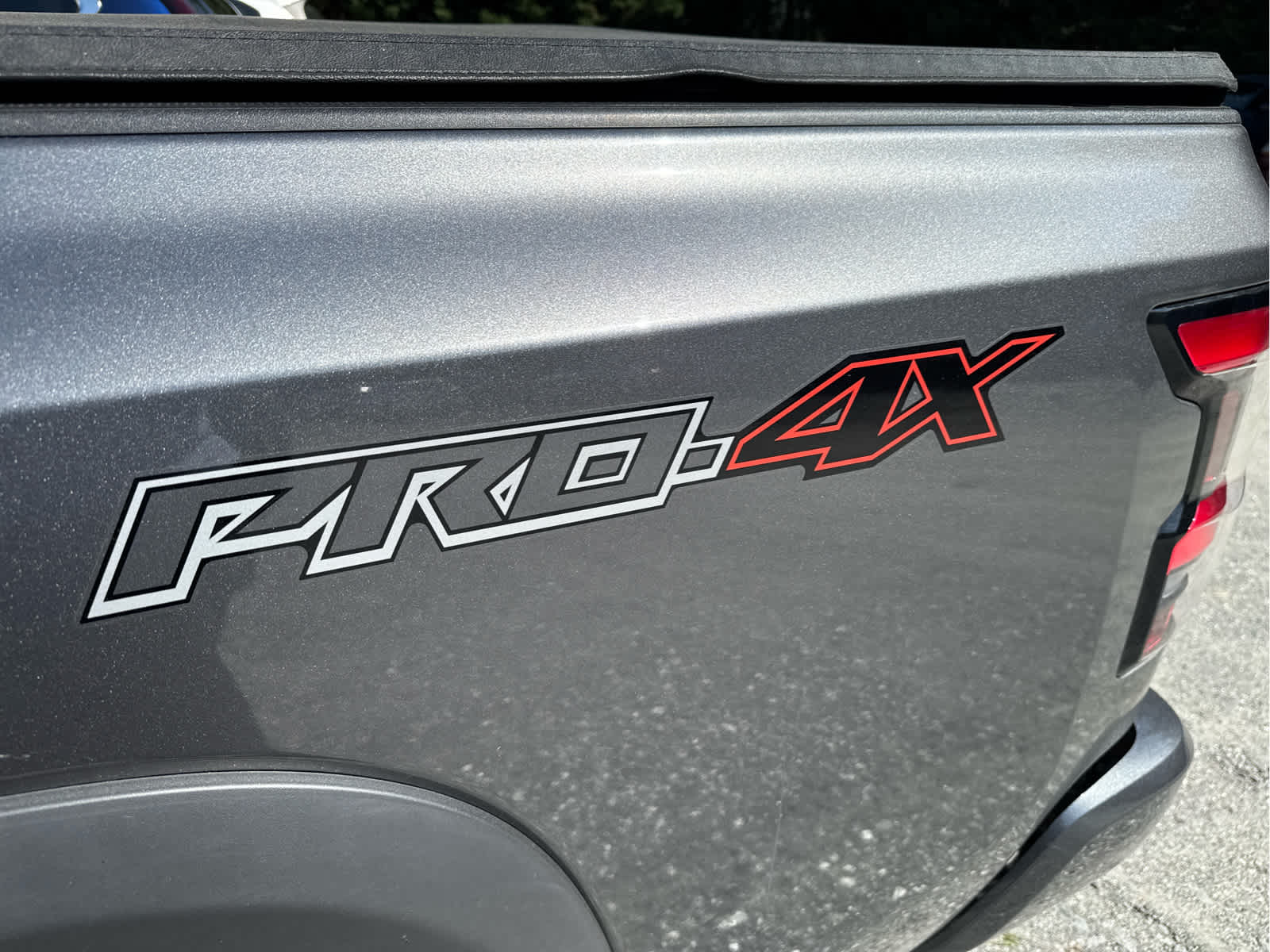 2022 Nissan Frontier Crew Cab PRO-4X 4x4