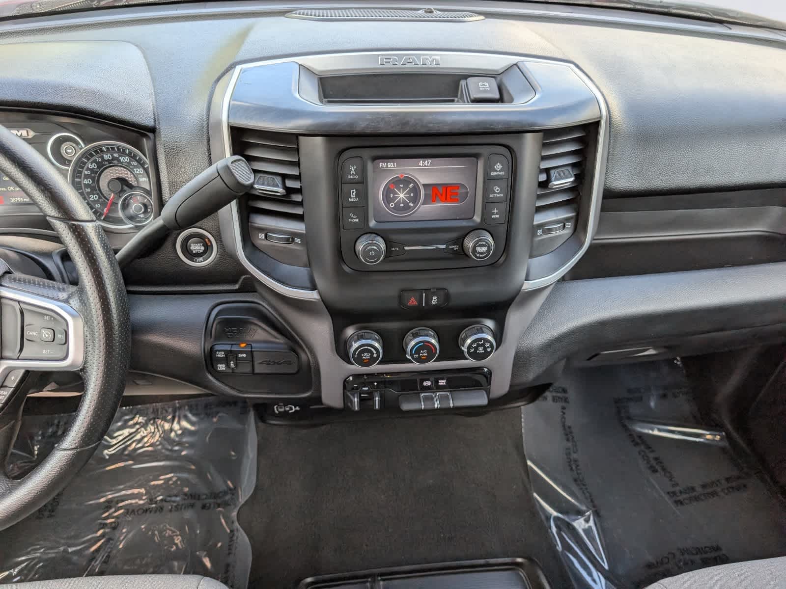 2024 RAM 2500 Big Horn Crew Cab 4x4 6'4" Box