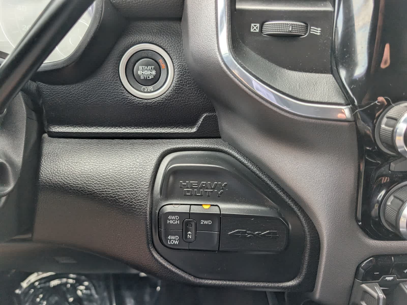 2022 RAM 2500 Laramie Crew Cab 4x4 6'4" Box