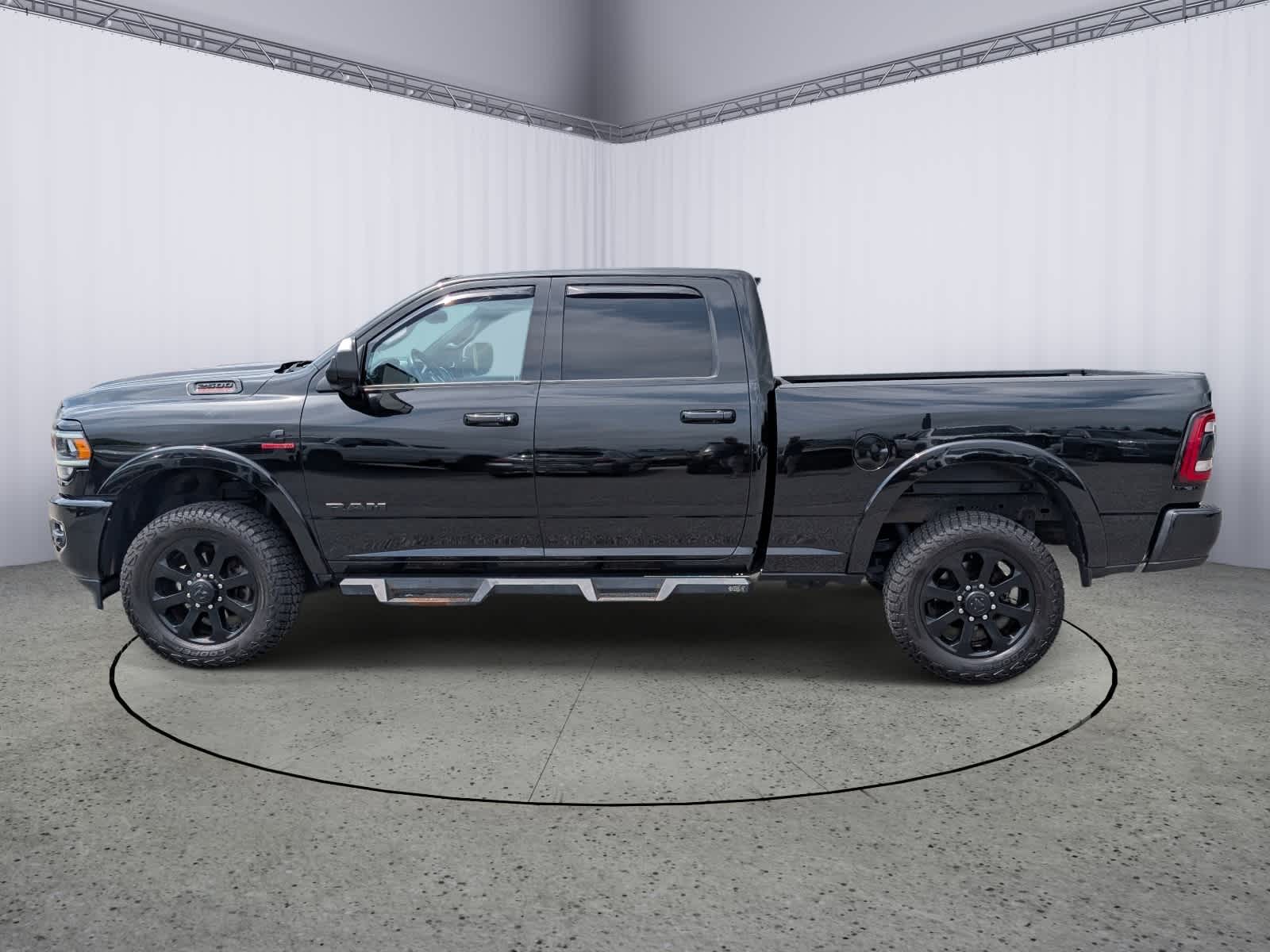 2022 RAM 2500 Laramie Crew Cab 4x4 6'4" Box