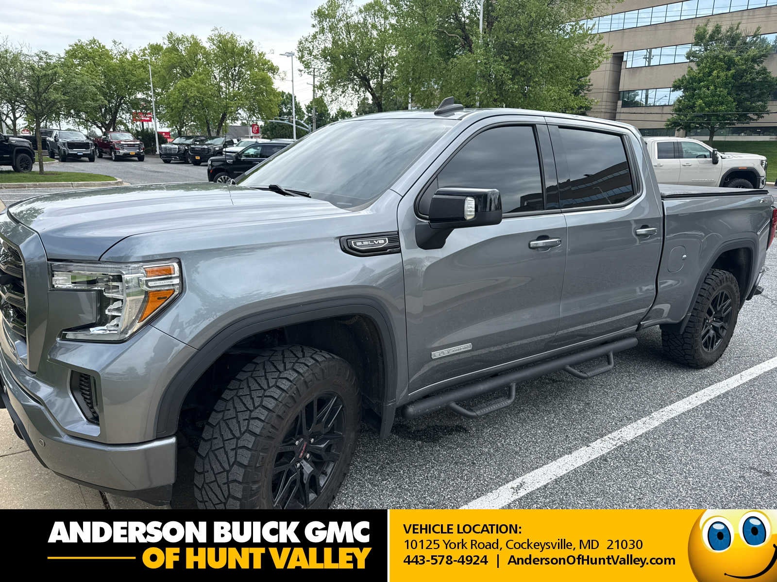 2022 GMC Sierra 4WD Crew Cab Short Box Elevation's photo