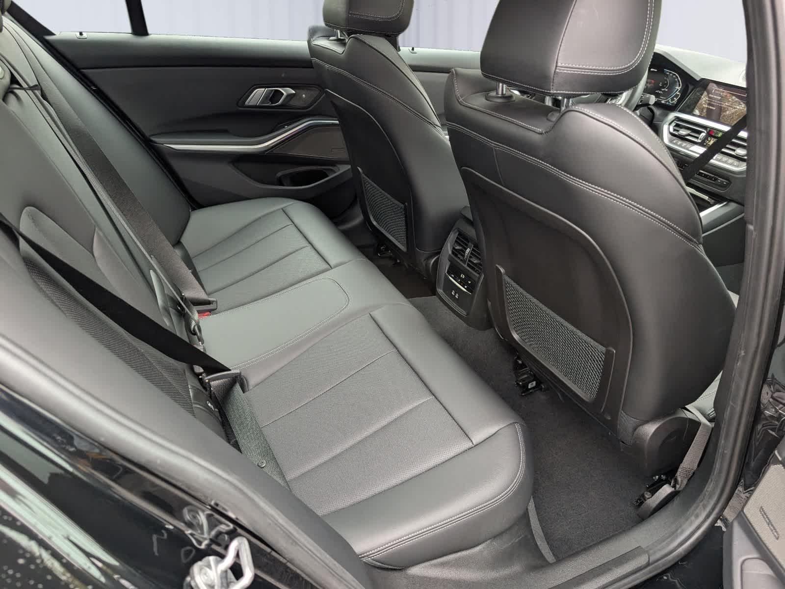 2022 BMW 330e 330e