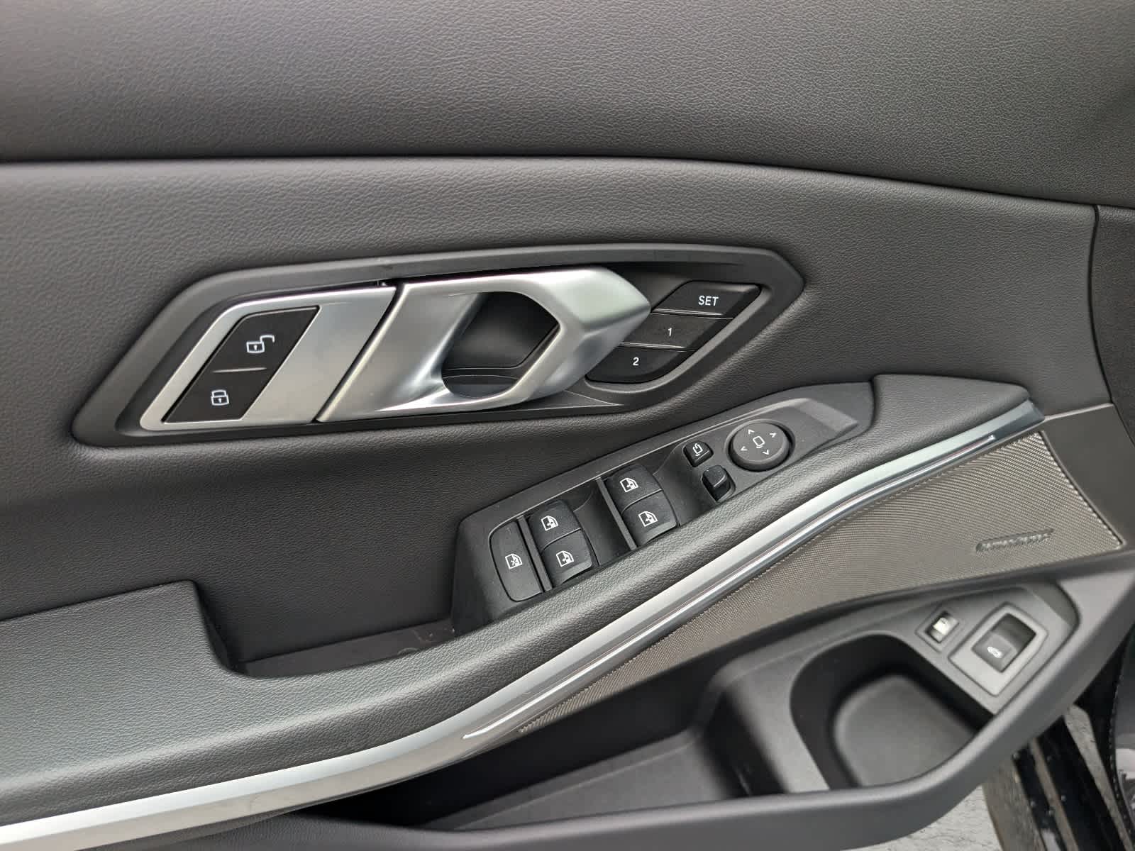 2022 BMW 330e 330e