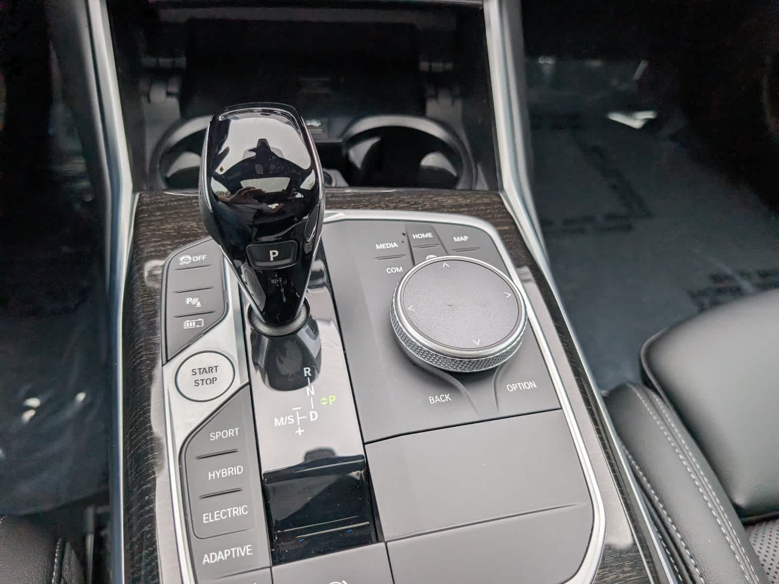 2022 BMW 330e 330e