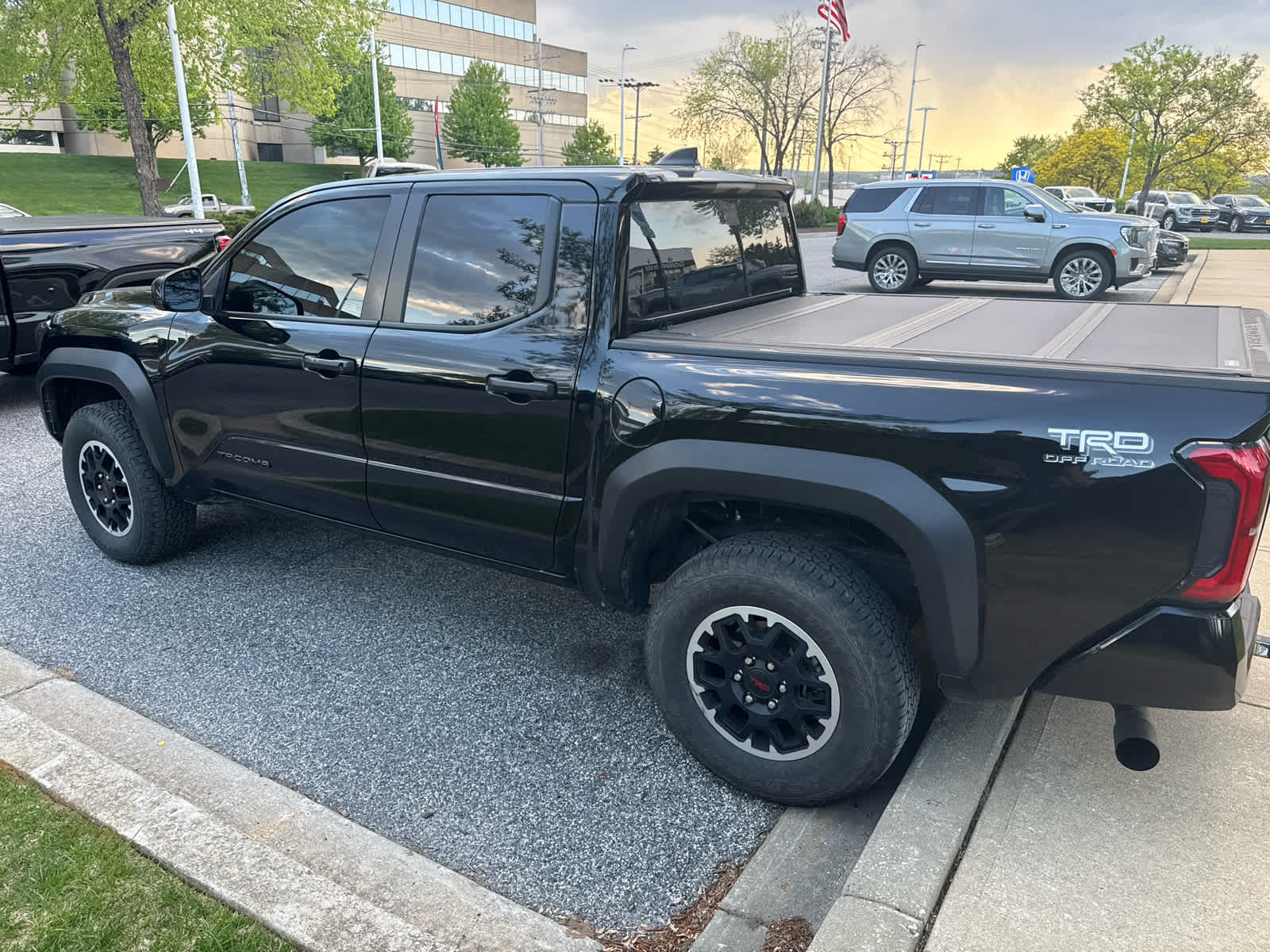 2024 Toyota Tacoma 4WD SR5
