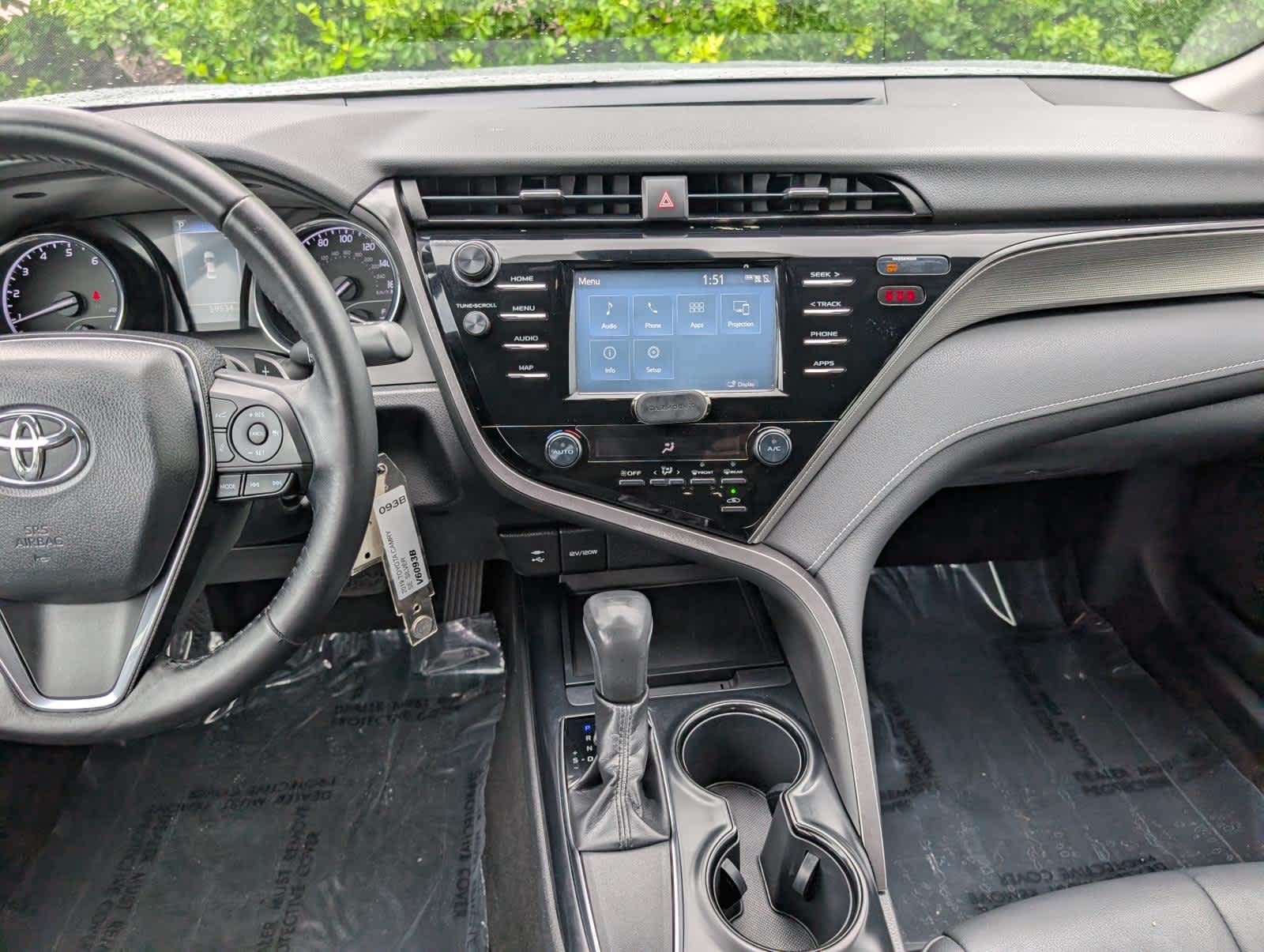 2019 Toyota Camry SE