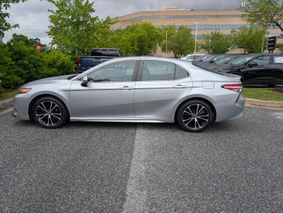 2019 Toyota Camry SE