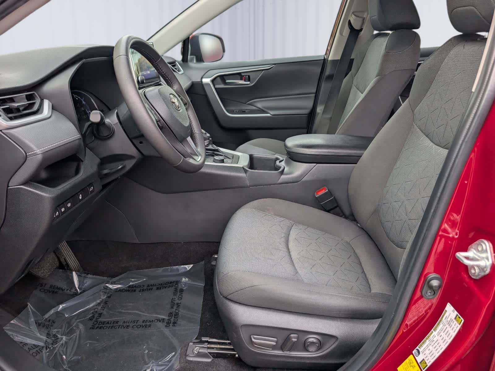 2023 Toyota RAV4 Hybrid XLE