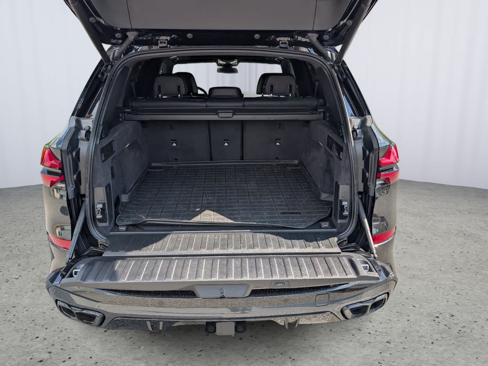 2025 BMW X5 M60i