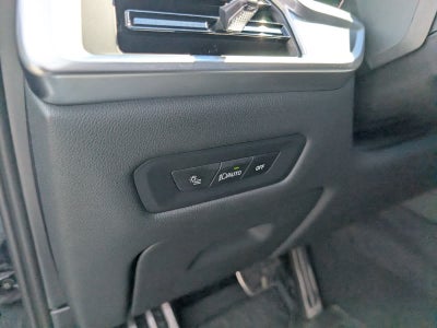 2025 BMW X5 M60i