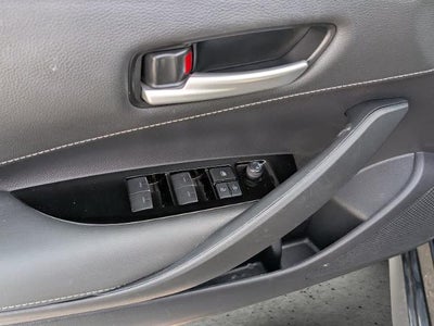 2022 Toyota Corolla Hatchback SE