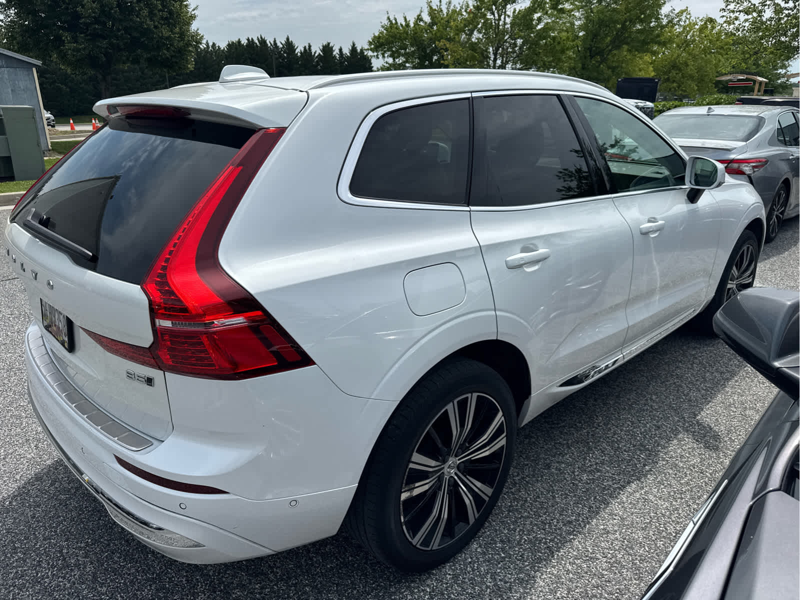 2022 Volvo XC60 B5 Inscription