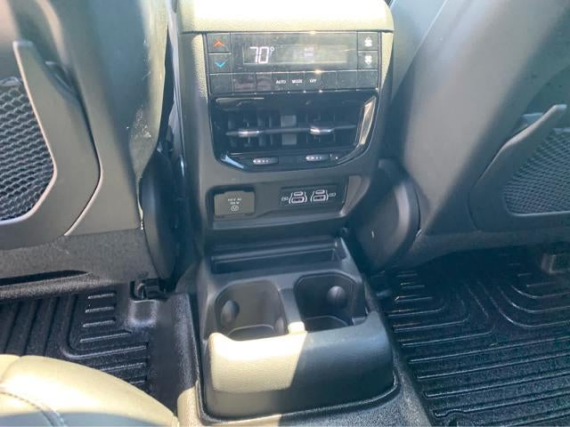 2025 Jeep Grand Cherokee L Altitude X 4x4