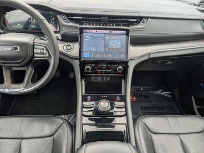 2022 Jeep Grand Cherokee 4xe Overland