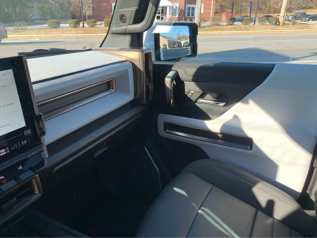 2024 GMC HUMMER EV SUV 2X