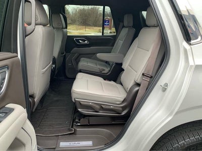 2023 GMC Yukon SLT