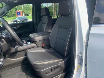 2025 GMC Yukon Elevation