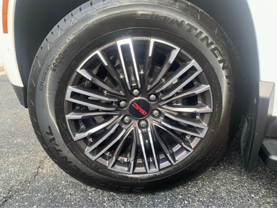 2025 GMC Yukon Elevation