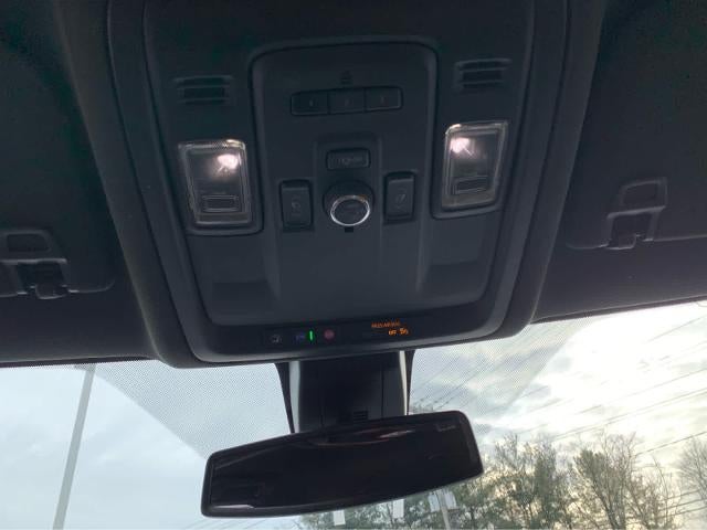 2022 GMC Yukon XL AT4