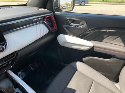 2024 GMC Canyon AT4X