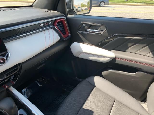 2024 GMC Canyon AT4X