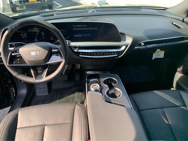 2024 Cadillac LYRIQ Luxury 1