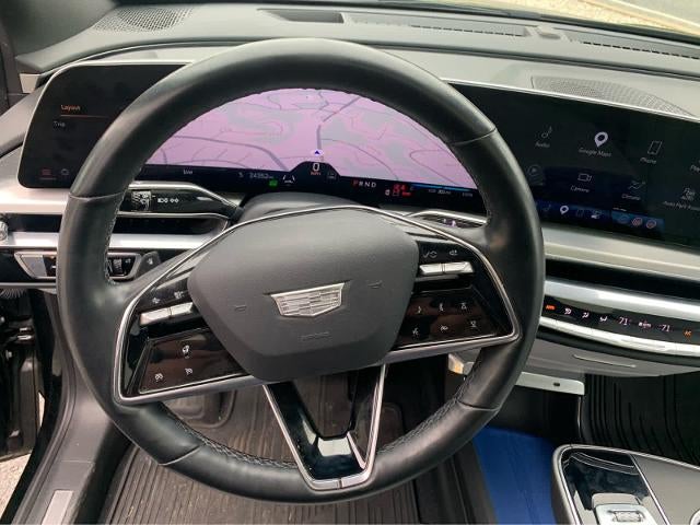 2024 Cadillac LYRIQ Luxury 1