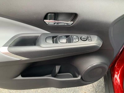2024 Nissan Kicks SR Xtronic CVT