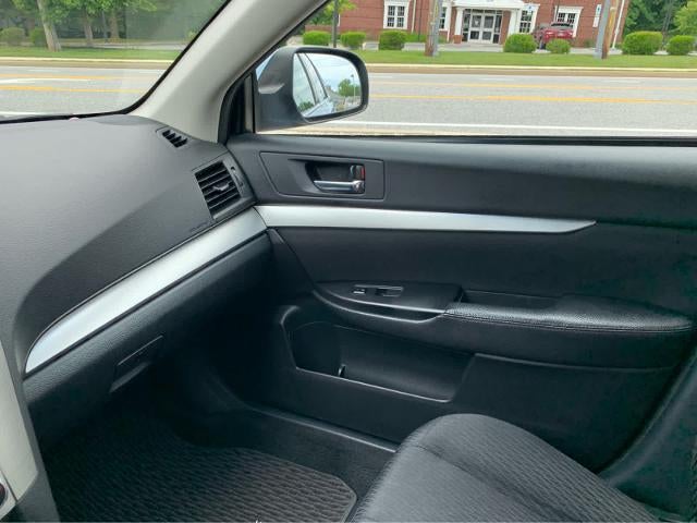 2010 Subaru Outback 2.5i Premium