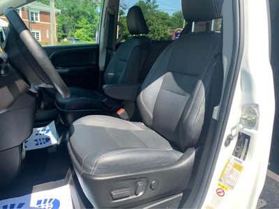 2019 Toyota Sienna SE