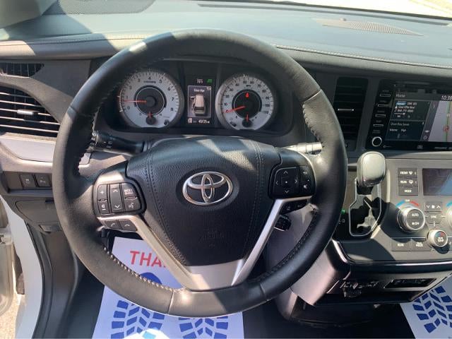 2019 Toyota Sienna SE