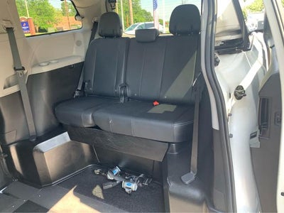 2019 Toyota Sienna SE