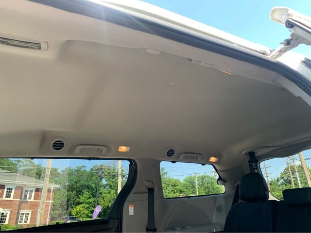 2019 Toyota Sienna SE
