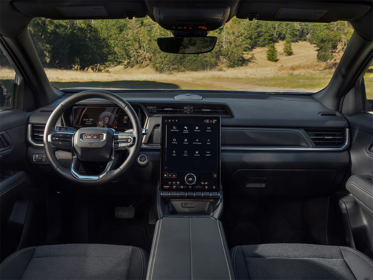 GMC interior infotainment dashboard.